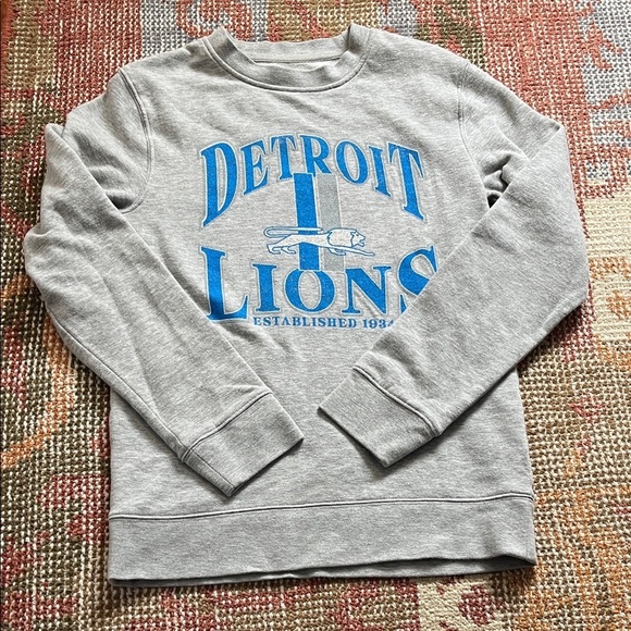 Fanatics Tops - Fanatics Women’s Detroit Lions gray crew sweatshirt size small